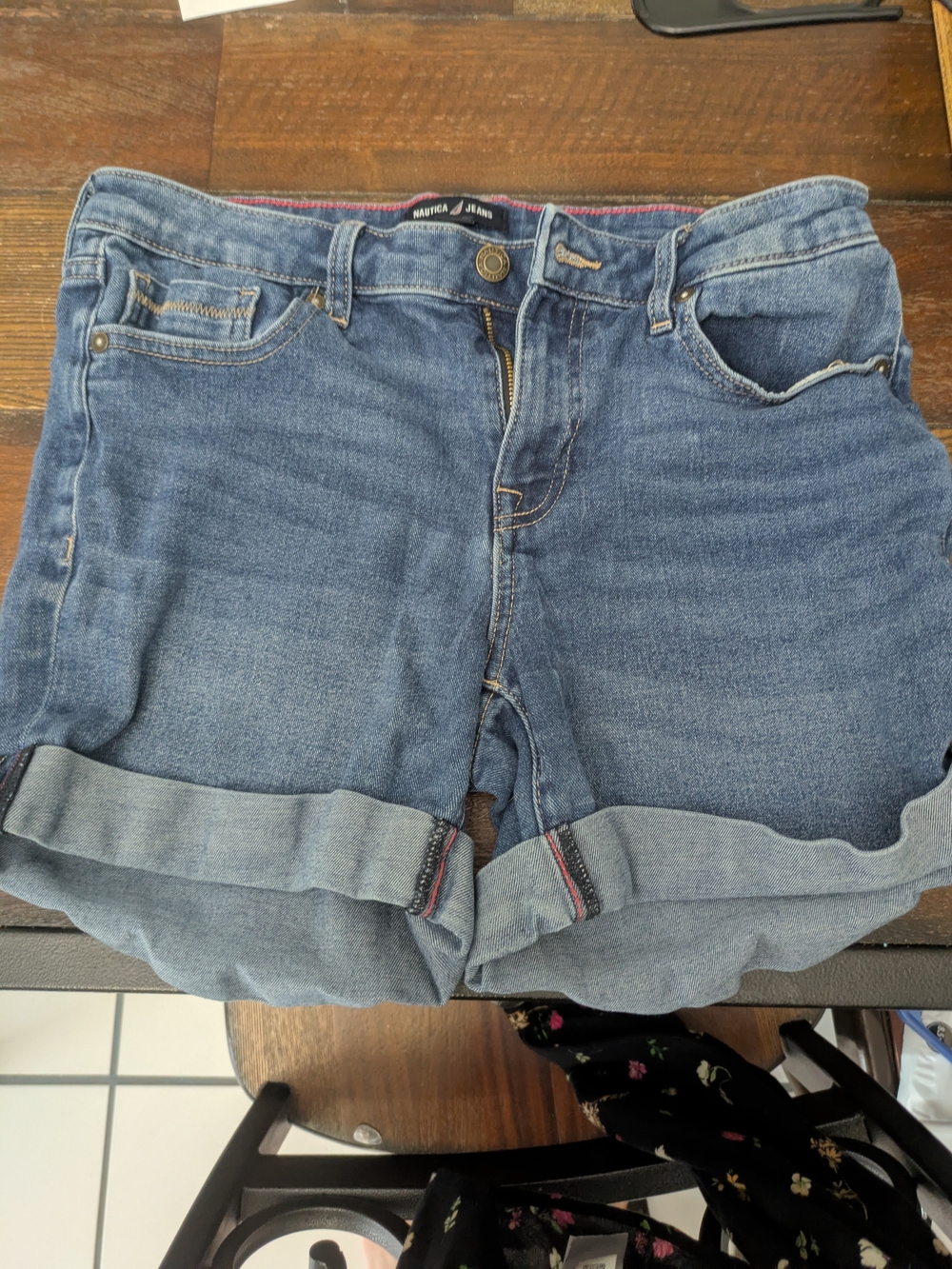 Nautica Women's Medium Blue Rolled Hem Jean Shorts